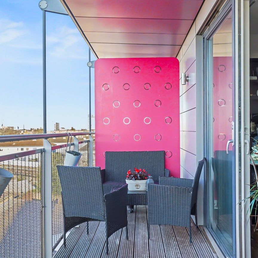 1 Bed Flat, Station House, SE8 - Photo 1