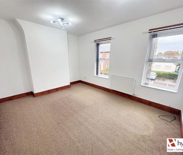 26 Heywood Road, Sale, M33 3WB, M33 3WB - Photo 3