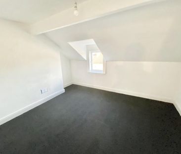 4 bedroom terraced house to rent - Photo 2
