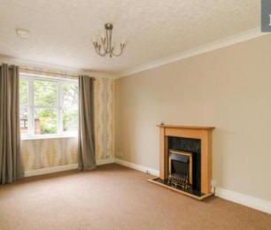 2 bedroom Flat To Let - Photo 1