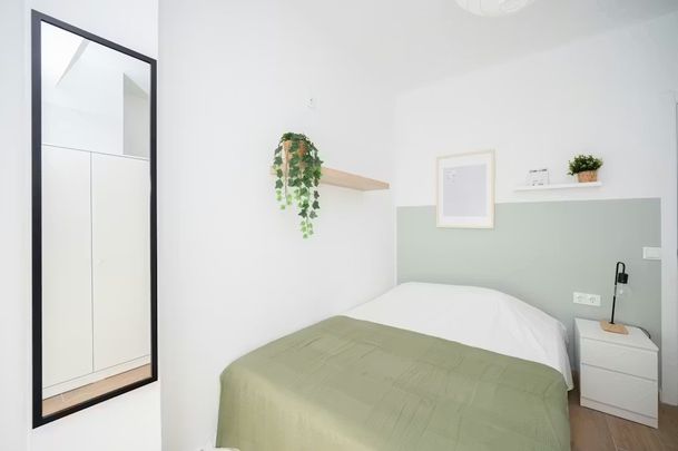 Calle Cristo de la Epidemia, Málaga, Andalusia 29013 - Photo 1