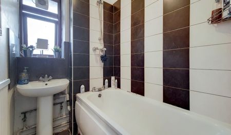 Maitland House, Bishops Way, Bethnal Green, London E2 - Photo 5