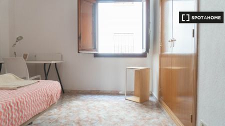 valencia, Valencian Community 46011 - Photo 2