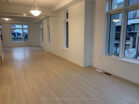 For Lease - 741 Conlin Rd E Road, Oshawa, Ontario - Photo 3