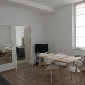 Location Appartement 2 pièces 40m² - Photo 2