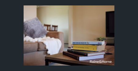 FULLY FURNISHED FAMILY HOME IN SOUTH MUDGEE - Photo 3