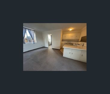5/22 Carrington, Queanbeyan East, NSW 2620 - Photo 4