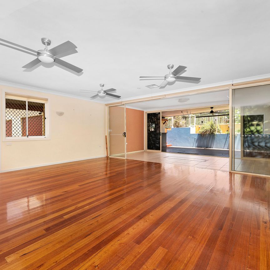 27 Wilsons Road, Mount Hutton NSW 2290 - House For Rent | Domain - Photo 1