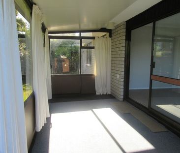 Riccarton – 3 bedroom unit. 1 bathroom - Photo 5