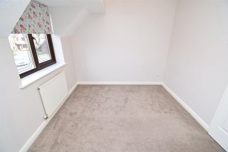 Greenside Park, New Crofton - Photo 2