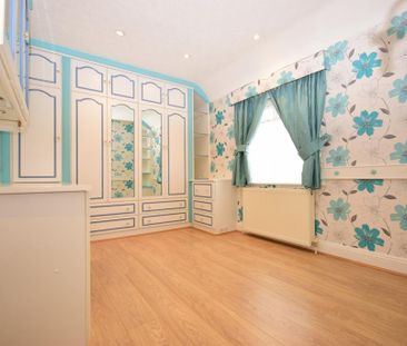 4 bedroom semi-detached house to rent - Photo 5