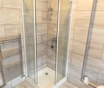 3 bedroom terraced house to rent - Photo 6