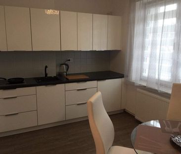Duża, ładna kawalerka z balkonem - Photo 3