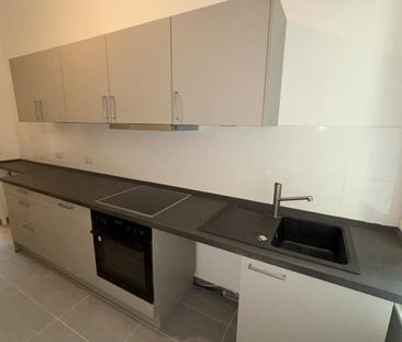 Hochwertig sanierte 2-Zimmer-Wohnung – modern, stilvoll und bezugsf... - Foto 1