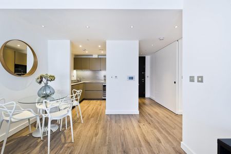 Leman Street, Aldgate, E1 - Photo 2