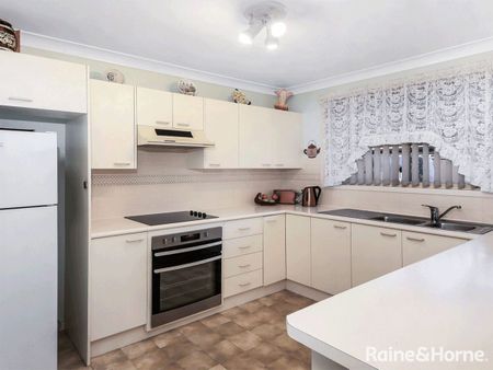 Convenient Villa Living in Northmead! - Photo 3