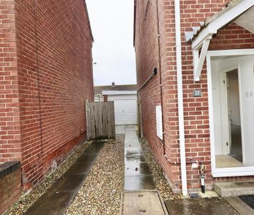 3 bedroom detached house to rent - Photo 3