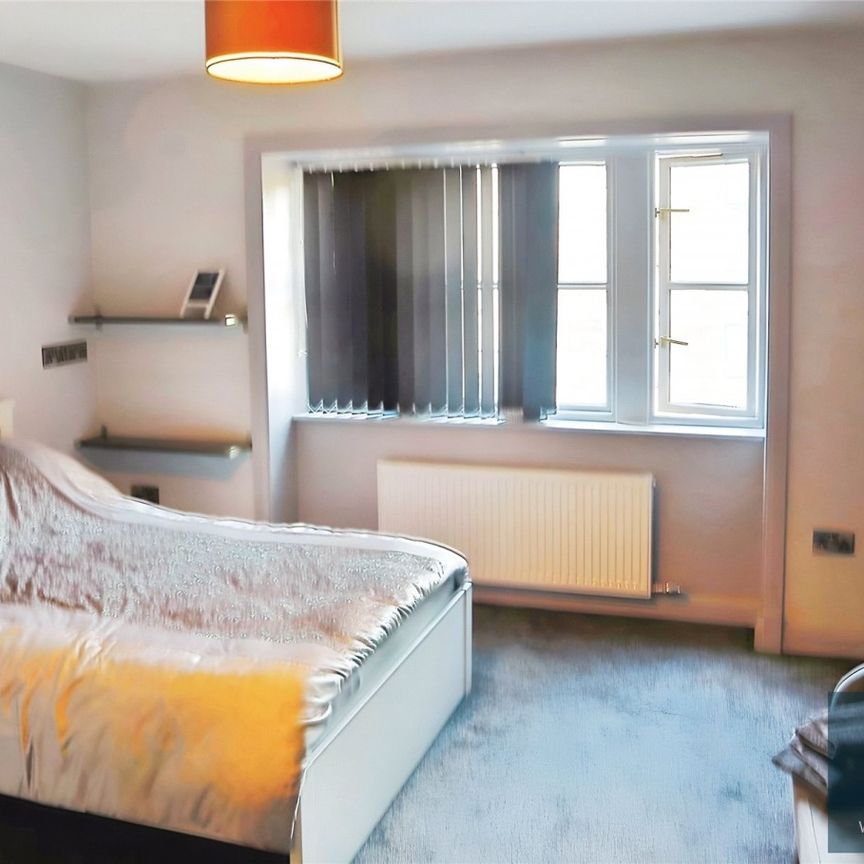 Florences Apartments, 6 Macaulay Street, Huddersfield, HD1 - Photo 1