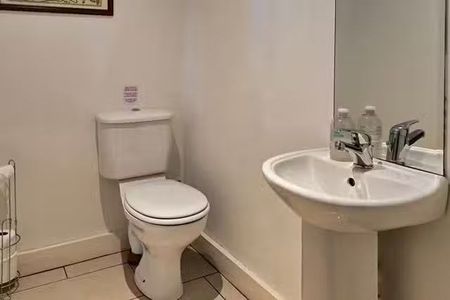 Monkstown Avenue - Photo 4