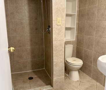 For Lease - 16 Rowanwood Avenue, Brant, Ontario - Photo 5