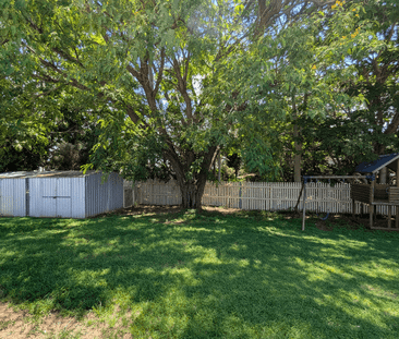 Family home with media room! - Photo 4