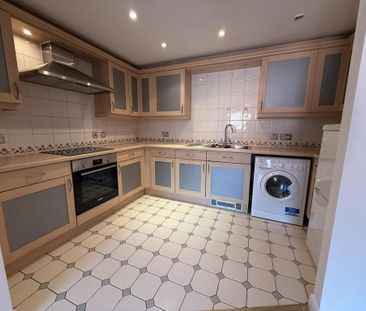 2 bedroom flat to rent - Photo 4