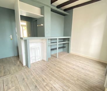 Location Appartement 2 pièces 24m² MONT ST AIGNAN 76130 - Photo 1