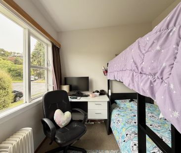 2 Bedroom House in Lower Hutt - Photo 4