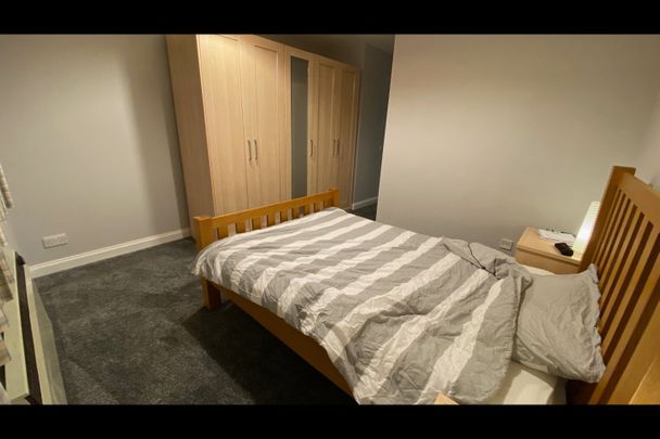 2 Bed Flat, Wapping Wall, E1W - Photo 1