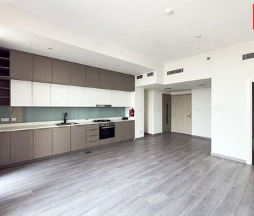 Vacant | Spacious | 4 Cheques | Unfurnished - Photo 2