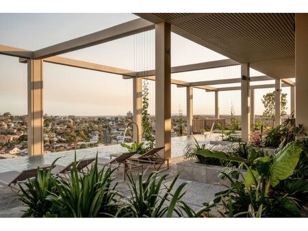 Trellis by Aria - Photo 4