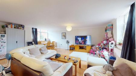 2 bedroom flat to rent - Photo 5
