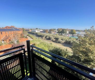 2 bedroom apartment to rent - Photo 4