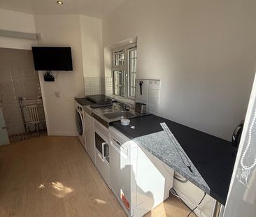 Studio Flat, Lordship Lane, N22 - Photo 2