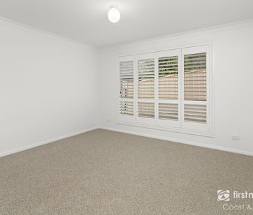 Spacious Tri-Level Duplex with Water Views - Photo 2