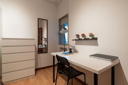 Calle de Valderribas, Madrid, Community of Madrid 28007 - Photo 4