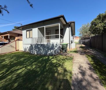 Family Home in Yagoona - Photo 2