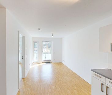 Einziehen und Wohlfühlen: 2 Zimmer mit Terrasse und EBK - Photo 1