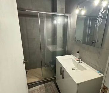 Carrer Màlaga, L'Hospitalet de Llobregat, Catalonia 08906 - Photo 6