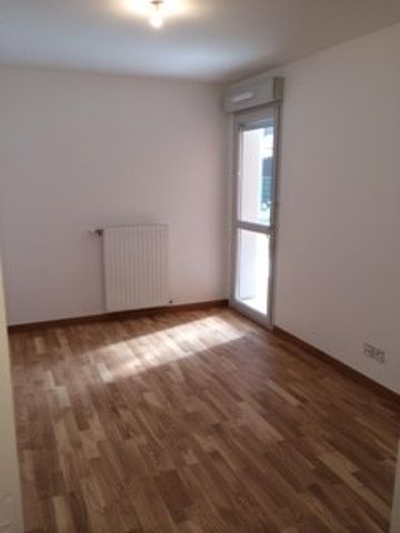 location Appartement T2 DE 35.84m² À LYON - Photo 2