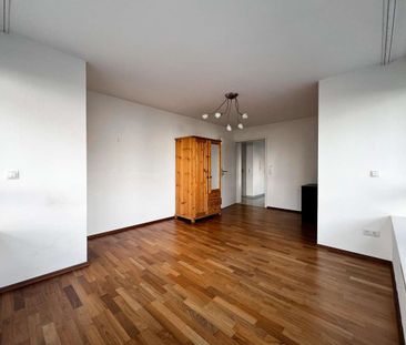 KL - City, großzügige Wohnung, 3 ZKB, Aufzug, Balkon, moderne EBK, ... - Foto 3