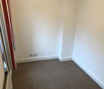 Alexandra Road - Photo 5