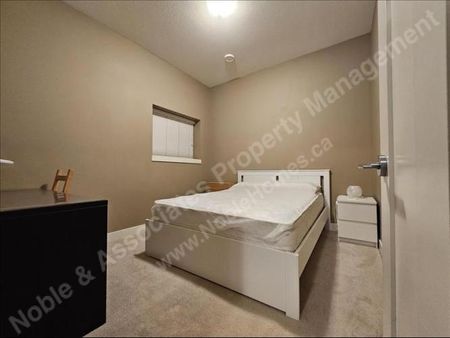 1XXXX 26 Avenue MAIN Surrey - Photo 4