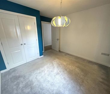 2 bedroom coach house to rent - Photo 6