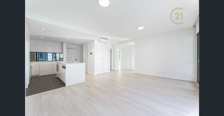 Exceptional North Facing 2 Bedroom Apartment - Photo 2