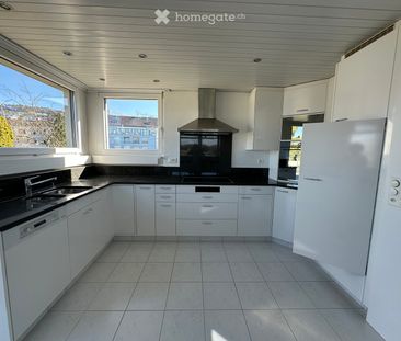 Lichtdurchflutete 7-Zimmer-Attikawohnung mit grosser Terrasse und P... - Photo 6