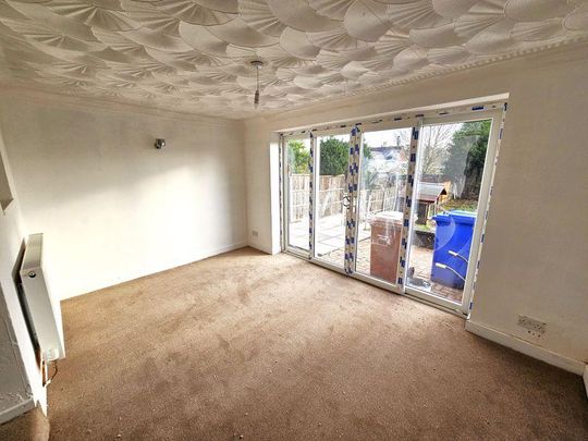 3 bedroom semi-detached house to rent - Photo 1