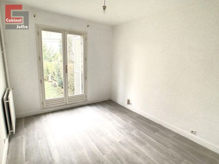 Location Appartement 2 pièces 39m² FONTAINEBLEAU 77300 - Photo 2