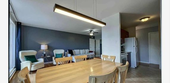 condo a louer - Photo 2