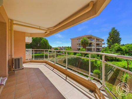 Location Appartement 2 pièces 43m² ANTIBES 06600 - Photo 5
